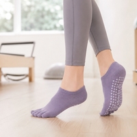 Chaussettes antidérapantes personnalisables pour l'entraînement au Pilates, chaussettes de yoga en tissu doux et respirant, chaussettes de yoga solides pour femmes à cinq doigts