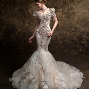 LSHT136 Vestido de Novia Largo y Elegante con Cuello Alto y Borlas, Estilo Sirena, con Encaje Floral y Bordado de Cristales para Fiesta - Product Image 2