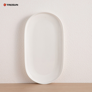 Ensemble de vaisselle en porcelaine blanche nordique en gros, design minimaliste peint à la main, compatible lave-vaisselle, assiettes et bols en céramique durables - Product Image 5