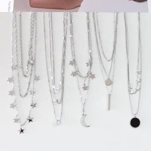 Collier Pendentif Multicouche Tendance Mode en Gros avec Étoiles, Gouttes d'Eau et Diamants, Bijoux Géométriques Simples pour Femmes - Product Image 1