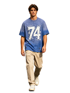 T-shirt Streetwear Personalizzata con Stampa DTG Kornit, Effetto Consumato e Sbiadito al Sole, con Stampa <span class=keywords><strong>Filo</strong></span> Spinato e 74 Teschi Sfumati, in Tessuto Pesante - Product Image 1