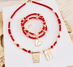 Collar Escapulario Hecho a Mano con Perlas de Agua Dulce y Cobre, Cruz de San Benito, Estilo Bohemio, Gargantilla con Cuentas de Semillas, Joyería para Mamá - Product Image 3