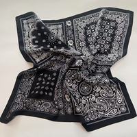 Foulard Carré 100% Soie 12 Mommes en Satin Froissé, 65x65 cm, Noir et Blanc, Imprimé Noix de Cajou, Style Décontracté pour Musulmanes, Impression Numérique