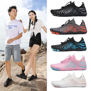 Nieuwkomers Unisex Sport Zwart Water Stromende Skin Sokken Snel Droog No Slip Vrouwen Strandschoenen