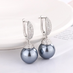 Pendientes de Perlas de Concha Dorada de 14 mm, Estilo Coreano, de Alta Calidad, Ecológicos, Chapados en Oro sobre Cobre, Vintage, para Mujer - Product Image 4