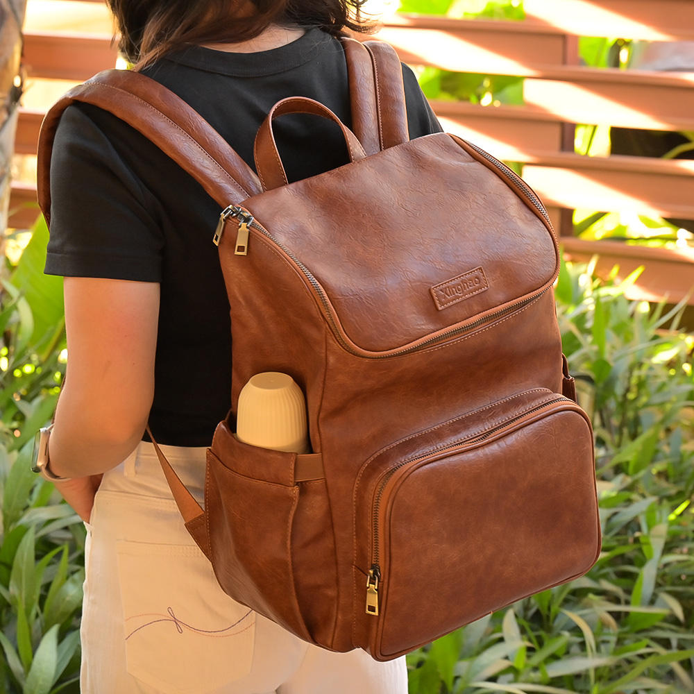 สีน้ำตาล