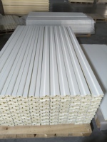 Cadre de porte décoratif personnalisé en WPC stratifié PVC, taille flexible et ajustable, pour usage domestique, hôtelier et en ingénierie