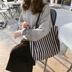 Customized Closure Fashion Design <b>Canvas</b> Lining <b>Large</b> Capacity Korean Retro Striped Shoulder Tote <b>Bag</b> Street <b>Bags</b> for Women - Product Image 6