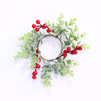 Guirlandes de Noël en aiguilles de pin PVC, guirlandes de fleurs de Noël, brochettes de fruits rouges chinoises faites à la main, guirlandes de fleurs en gros