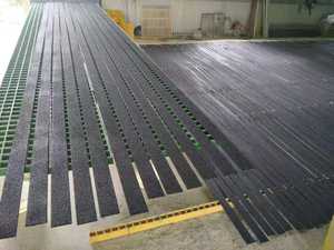 Colori personalizzati 50mm di larghezza striscia antiscivolo Premium parti scale - Product Image 3