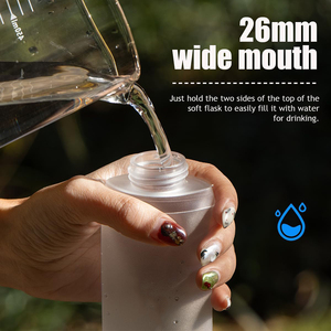 ขวดน้ำพับได้สำหรับวิ่งเทรลกลางแจ้ง ทำจาก TPU เป็นมิตรกับสิ่งแวดล้อม ปราศจากสาร BPA  พร้อมถุงเก็บน้ำแบบกันน้ำ - Product Image 6