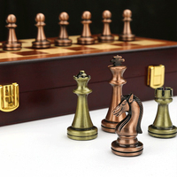 Ensemble de figurines d'échecs en laiton avec logo personnalisé, pièces d'échecs roi, reine, cavalier, pion, forme personnalisée, échecs pour cadeaux d'entreprise, collectionneurs