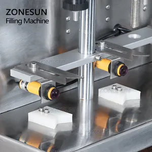 ZONESUN ZS-YTZL500 masaüstü 4 memeleri küçük damlalıklı Eau De Cologne sivrisinek içecek parfüm sıvı vakum dolum makinesi