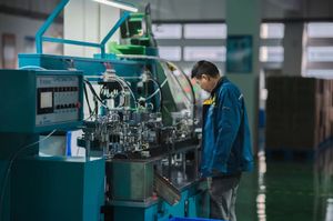 <span class=keywords><strong>DR</strong></span>定制金属加工公司由浙江钻孔冲孔专家制造不锈钢数控铝制零件 - Product Image 4