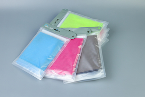 Toalla Deportiva Refrescante de Microfibra, Super Absorbente, para Gimnasio y Cuello, Diseño Cuadrado Comprimido, para Playa y Uso al Aire Libre, Venta al Por Mayor - Product Image 2