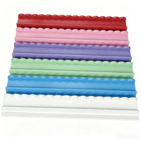 U.fun Ensemble de supports et poussoirs de mahjong américains en bois massif ondulé de 17,5 pouces, supports magnétiques pour tuiles, règles festonnées deux-en-un