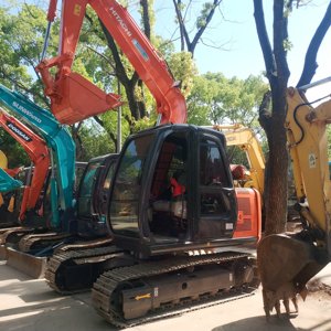 HITACHI zaxis ZX 70มือสองเครื่องขุดขนาดเล็ก ZX 70เครื่องขุดดิน ZX 70แบบญี่ปุ่นดั้งเดิมเครื่องยนต์อีซูซุ7ตันน้ำหนักการดำเนินงานรวมปั๊มมอเตอร์ - Product Image 3
