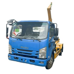 Camion benne à bras de ramassage ISUZU 4x2 5 tonnes pour déchets - Product Image 2