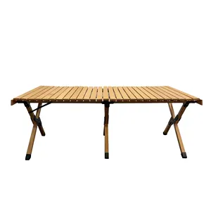 उच्च गुणवत्ता वाली हल्की बीच की लकड़ी उत्कृष्ट बनावट वाली फोल्डेबल एग रोल फोल्डिंग पिकनिक टेबल