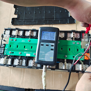 Batería de Litio NMC Prismática 50V 12S1P 50Ah para Vehículos Eléctricos y Módulos de Energía Solar (Li-ion) - Product Image 2