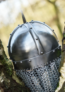 Casco de Caballero Medieval Premium Hecho de Metal con Diseño Histórico para Eventos de Cosplay, Representaciones Teatrales y Decoración del Hogar - Product Image 5