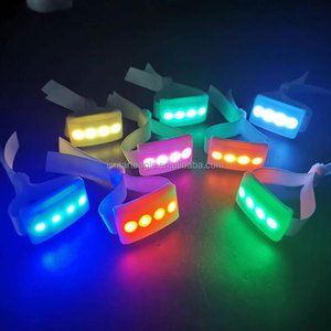 Pulseras LED Intermitentes <span class=keywords><strong>de</strong></span> Alta Calidad para Fiestas, Activadas por Música, con 4 LED, Logotipo Personalizado, Banda Luminosa - Product Image 2