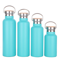 Botol Air Olahraga Stainless Steel Vakum Isolasi Dinding Ganda 500ML 800ML Custom Logo Dengan Tutup Bambu