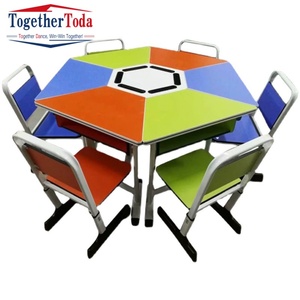 Juego de Escritorio y Silla Escolar de Madera con 6 Asientos y Altura Ajustable para Niños, Jardín de Infancia, Dormitorio, Sala de Estar - Product Image 1