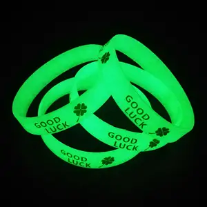 Bracelets de poignet personnalisés phosphorescents en silicone bracelets lumineux avec logo personnalisé en silicone avec message
