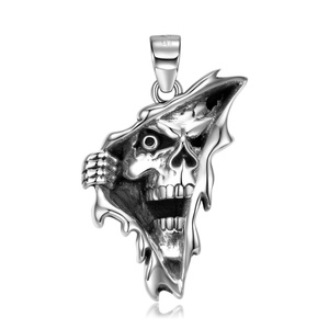 Collar con Colgante de Plata de Ley 925 Estilo Gótico Punk de Halloween, Calavera del Diablo con Flor de Rosa, Ataúd y Corazón Dividido, Amuleto del Diablo - Product Image 1