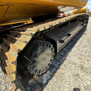 Excavadora de cadenas usada Caterpillar 323D2L, modelo 2024, 23 toneladas, pocas horas de trabajo, componentes principales: motor, bomba, cojinete - Product Image 6
