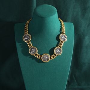 Gioielli con Monete Vintage Europee, Set di Gioielli Antichi Francesi in Oro. - Product Image 2