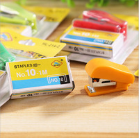 Mini agrafeuse manuelle en plastique 214 avec jeu d'agrafes pour étudiants, vente en gros