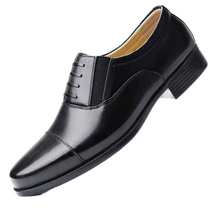 Chaussures habillées en cuir pour hommes, noires, à bout pointu, style Oxford, pour le bureau et les occasions professionnelles, fermeture à enfiler - Product Image 1