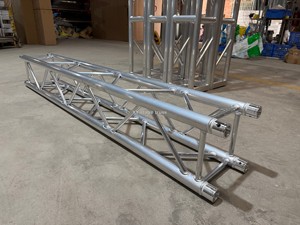 Trusses de scène en alliage d'aluminium abordables à toit arqué, idéales pour les spectacles de sonorisation et d'éclairage, tailles personnalisées disponibles. - Product Image 4