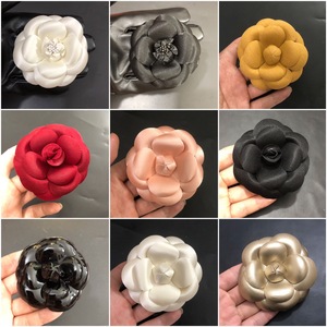 Broche de Camélia Premium de 8cm de Espessura, Dupla Utilização, Estilo Vintage Delicado, Joia de Verão, com Presilha de Cabelo para Estilização de Vestuário - Product Image 3