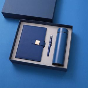 Agenda de Lujo 2025 de Cuero PU Tamaño A5 con Encuadernación Térmica, Personalizable, con Bolígrafo y Porta Llaves de Coche, Set de Regalo - Product Image 5
