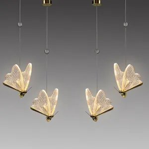 샹들리에 장식 반짝이 나비 계단 골드 도금 펜던트 램프 다채로운 나비 천장 조명