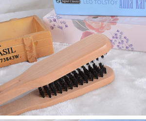 แปรงหวีผมตรงสำหรับผู้หญิง รุ่นใหม่ ทนความร้อน ป้องกันไฟฟ้าสถิตย์  ด้ามไม้ไผ่รูปตัววี ขนแปรงคู่ ทนทาน  พร้อมหวีไนลอน - Product Image 6