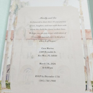 Tarjeta de Invitación de Boda de Terciopelo Azul Cielo, Diseño de Doble Puerta, Monograma Personalizado en Lámina Dorada, con Sobre, Conjunto de Invitación de Boda Moderna - Product Image 5