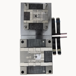 Ô tô PA66 nhựa FPC kết nối EV Dây cáp kết nối khuôn tùy chỉnh tiêm khuôn - Product Image 1