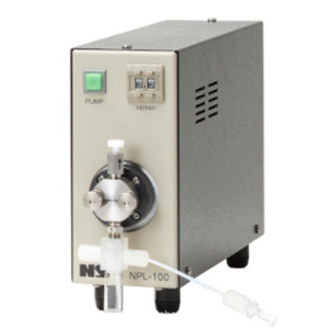 ปั๊มแบบลูกสูบเดี่ยวขนาดกะทัดรัด NPL 120 ของ Ns Precision Science พร้อมมอเตอร์สเต็ปเปอร์ไฟฟ้า ตัวเครื่องทำจากสแตนเลส 304 - Product Image 1