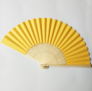 Kipas Tangan Lipat Kustom dari Kertas Bambu untuk Promosi Pernikahan - Product Image 5