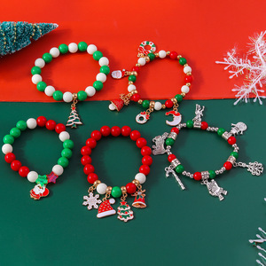 Conjunto <span class=keywords><strong>de</strong></span> <span class=keywords><strong>pulsera</strong></span> con cuentas <span class=keywords><strong>de</strong></span> Navidad Copo <span class=keywords><strong>de</strong></span> nieve Jingle Bell Charm Bracelet Traje <span class=keywords><strong>de</strong></span> vacaciones <span class=keywords><strong>de</strong></span> Navidad <span class=keywords><strong>Pulsera</strong></span> elástica con cuentas para regalos <span class=keywords><strong>de</strong></span> mujer - Product Image 1