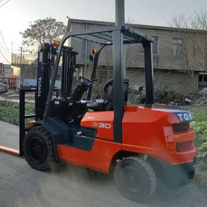 Montacargas Usados Toyota Diésel de 3T, Maquinaria de Construcción, Maquinaria para Movimiento de Tierras, Montacargas de Transporte Diésel a Precio Económico - Product Image 2