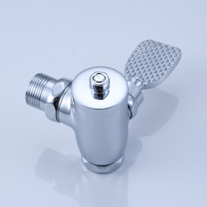 Válvula de descarga de esquina empotrada en pared Chenlu Copper, accionada con el pie, para inodoro tipo squat, modelo CL 6618, que ahorra agua. - Product Image 5