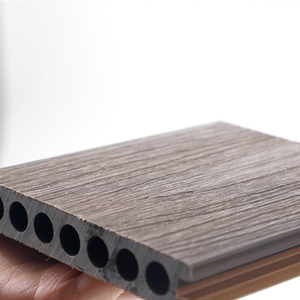 Dalles de terrasse extérieures imperméables en WPC, revêtement de <span class=keywords><strong>sol</strong></span> en bois-plastique, terrasse en WPC, grain de bois 3D, terrasse composite co-extrudée - Product Image 4