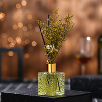 OEM/ODM Vente en gros Ensemble d'aromathérapie en rotin sans flamme Verre de fleurs séchées pour chambre à coucher Salle de bain Toilette Huile essentielle sans fumée