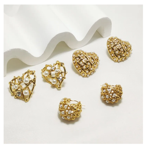 Meilleure qualité Vintage givré métal coeur boucles d'oreilles goutte laiton plaqué perles tissées fête des mères cadeau de mode - Product Image 1