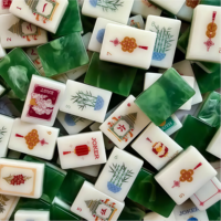 Collection Mahjong Mac & Miller : Fire + Fortune - Verdant Fortune, jeu de 160 tuiles de Mahjong en acrylique de luxe, style américain